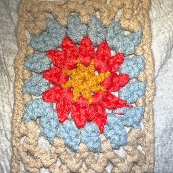 THML Women’s White Crinkle Crewneck Sleeveless Pullover Top Crotchet Accents M - Picture 6 of 14